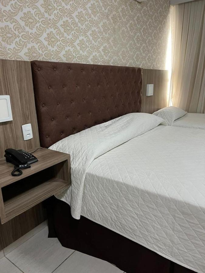 Hotel Village 加拉尼温斯 外观 照片