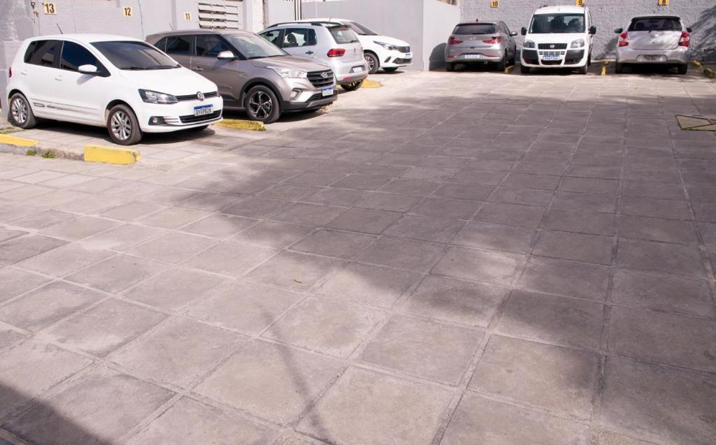 Hotel Village 加拉尼温斯 外观 照片