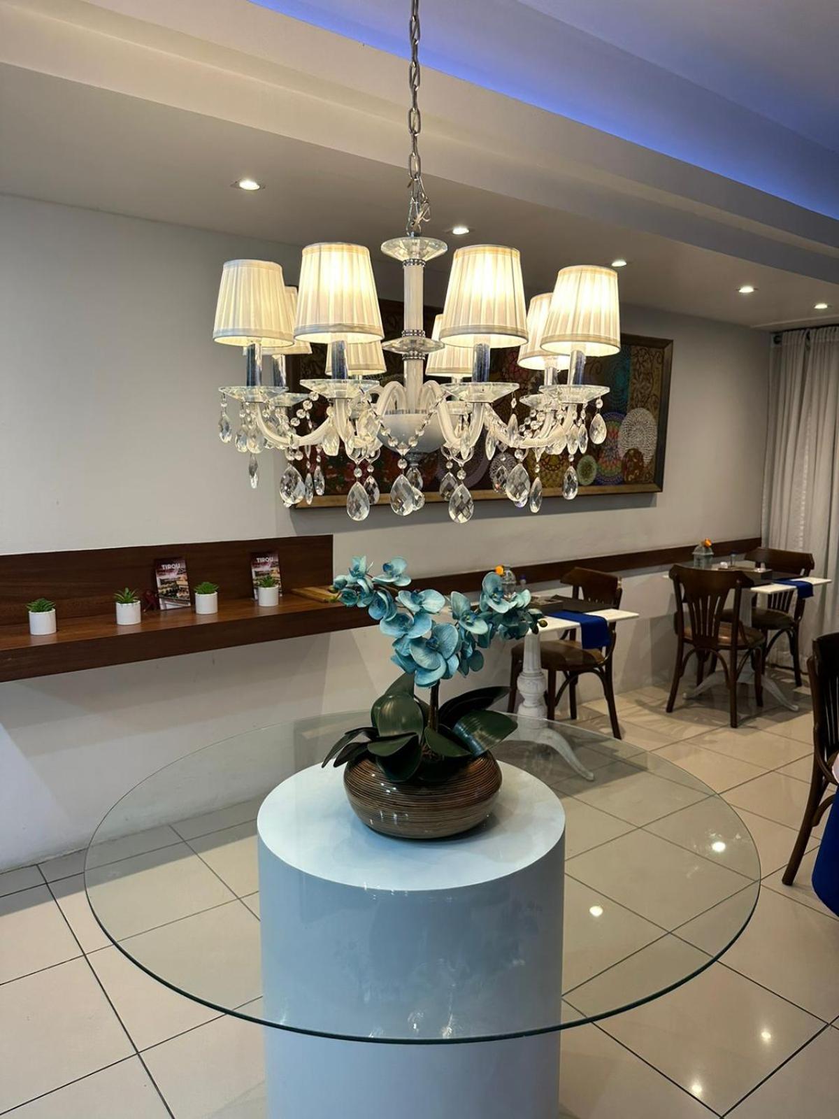 Hotel Village 加拉尼温斯 外观 照片